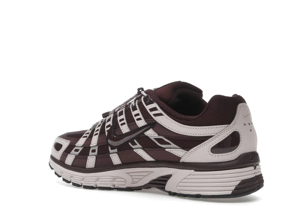 Nike P-6000 Silt Red Burgundy Crush (Damen)