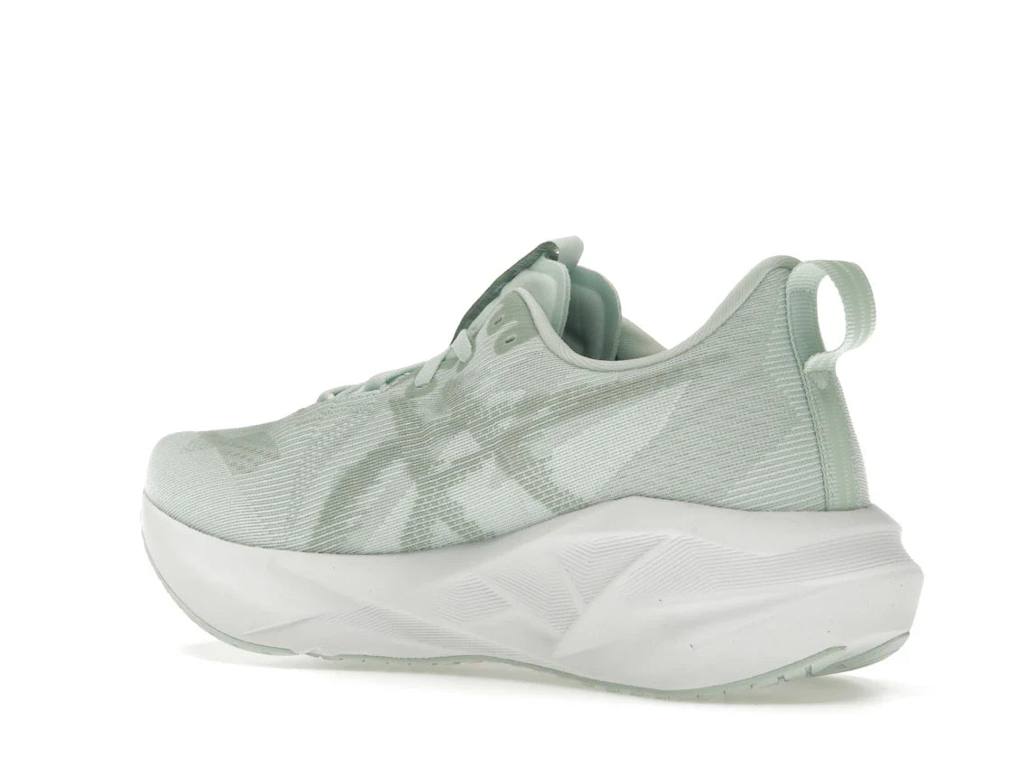 ASICS Novablast 5 Pure Aqua Seal Grau