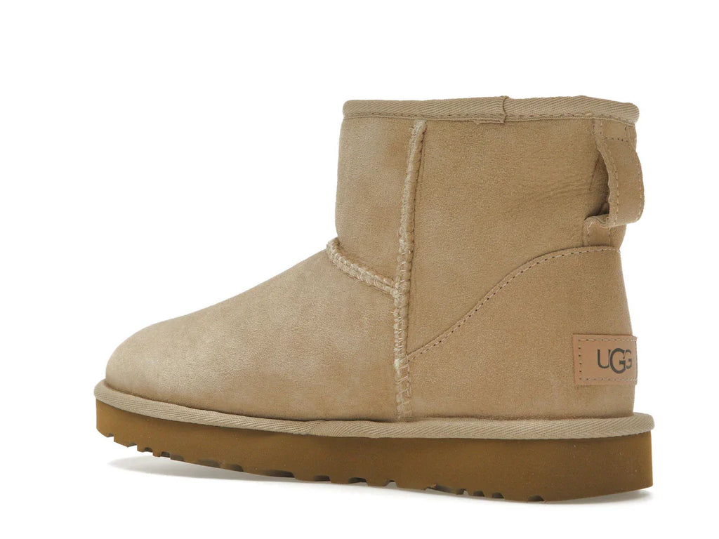 UGG Classic Mini II Stiefel Sand (Damen)
