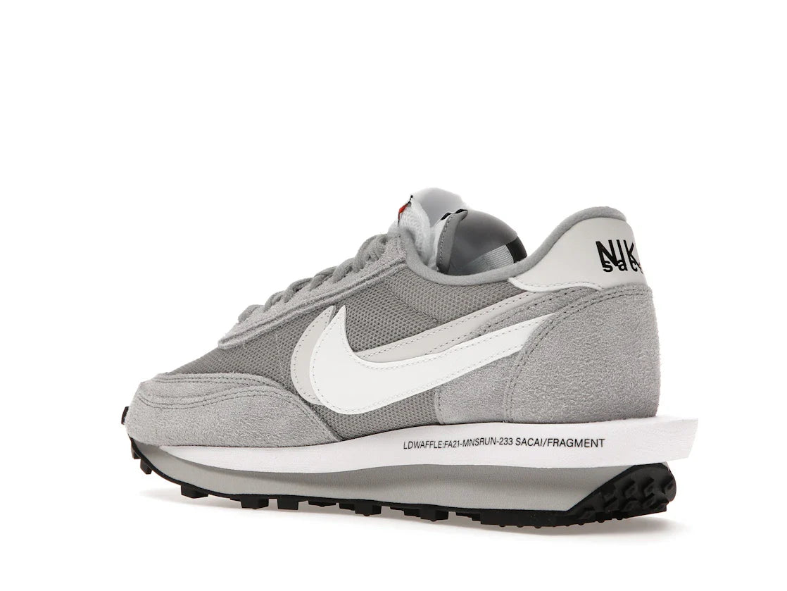 Nike LD Waffle SF sacai Fragment Grau