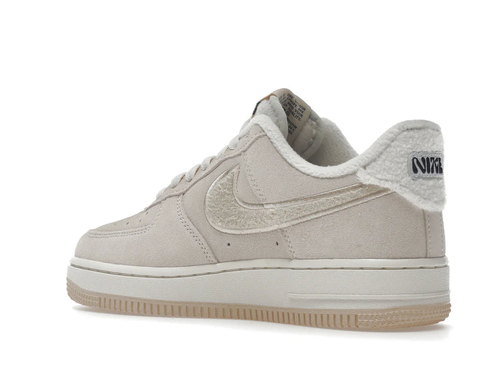 Nike Air Force 1 Low '07 SE Sanddrift Gum Fleece (Damen)