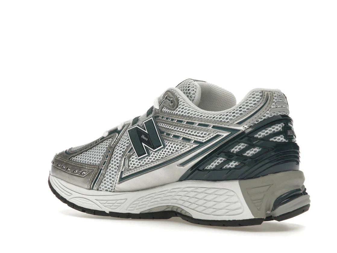 New Balance 1906R Silber Metallic Tiefsee