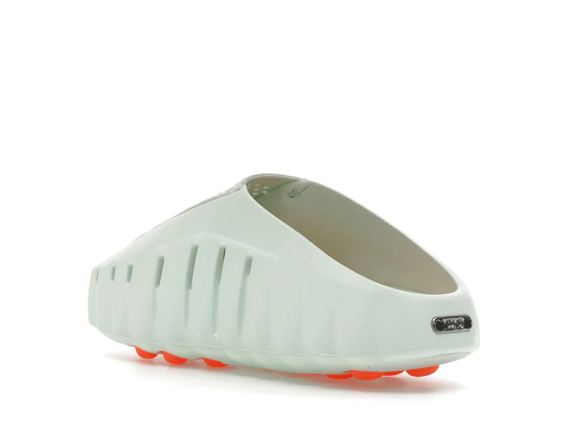 Nike Mind 001 Barely Green Hyper Crimson Black Chrome (Damen)