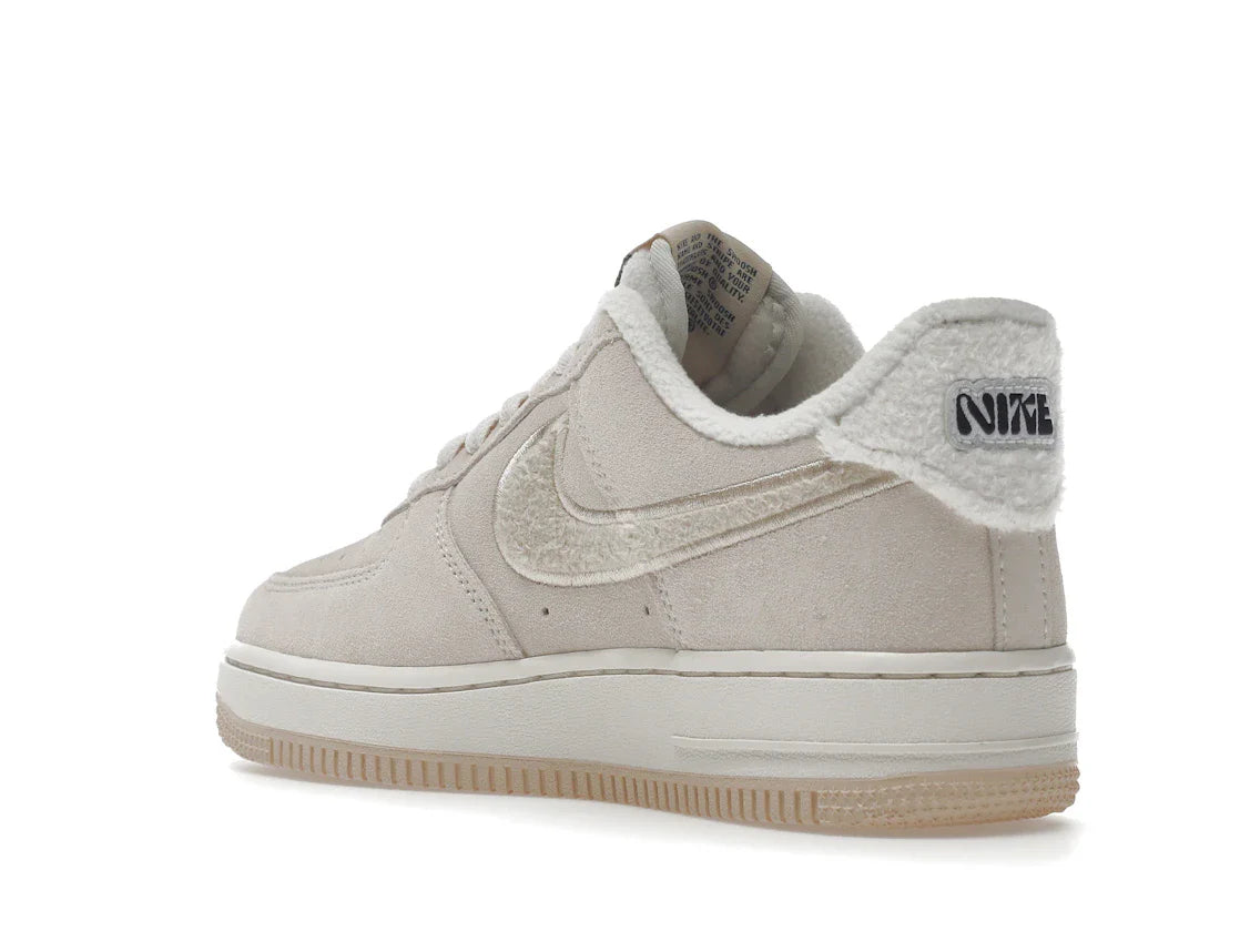 Nike Air Force 1 Low '07 SE Sanddrift Gum Fleece (Damen)