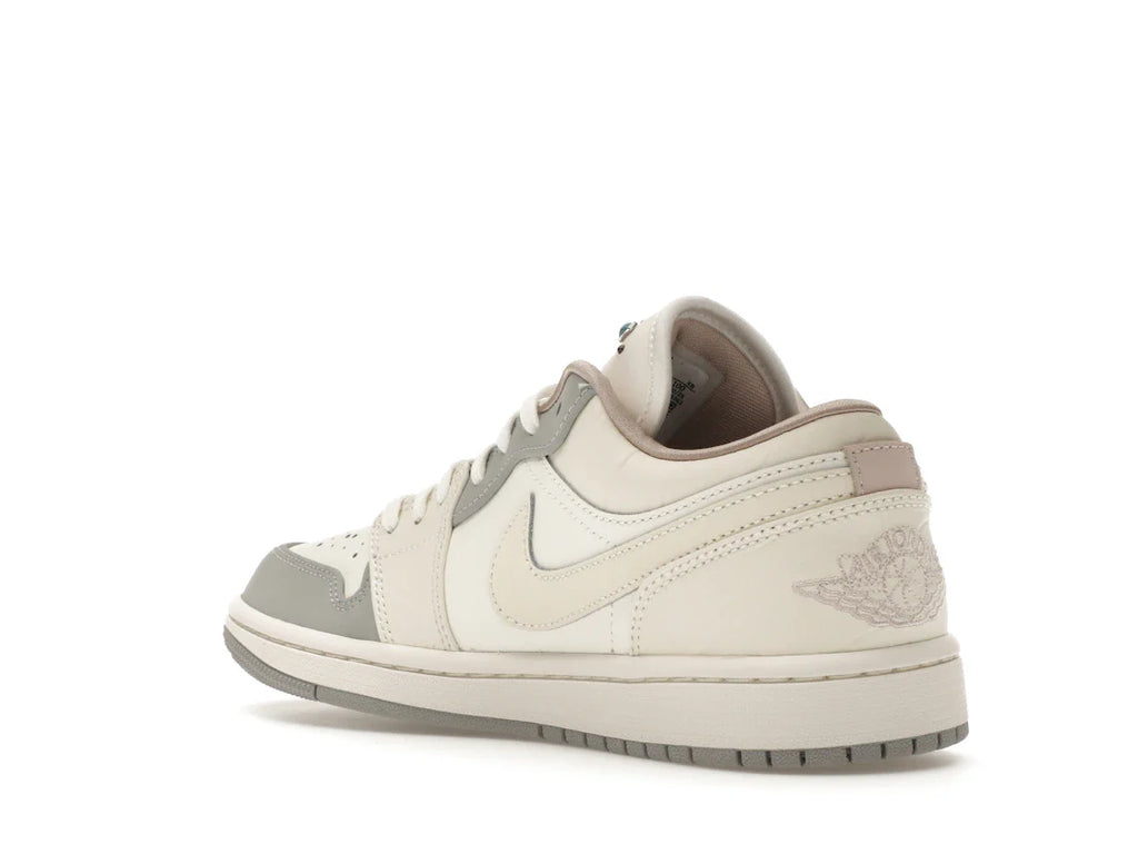Jordan 1 Low Sail Soft Pearl (Damen)