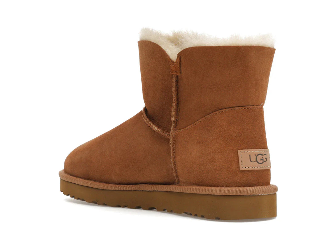 UGG Mini Bailey Button II Kastanie (Damen)