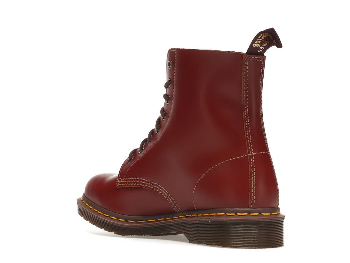 Dr. Martens 1460 Vintage Schnürstiefel, hergestellt in England, oxbloodfarben, Quilon