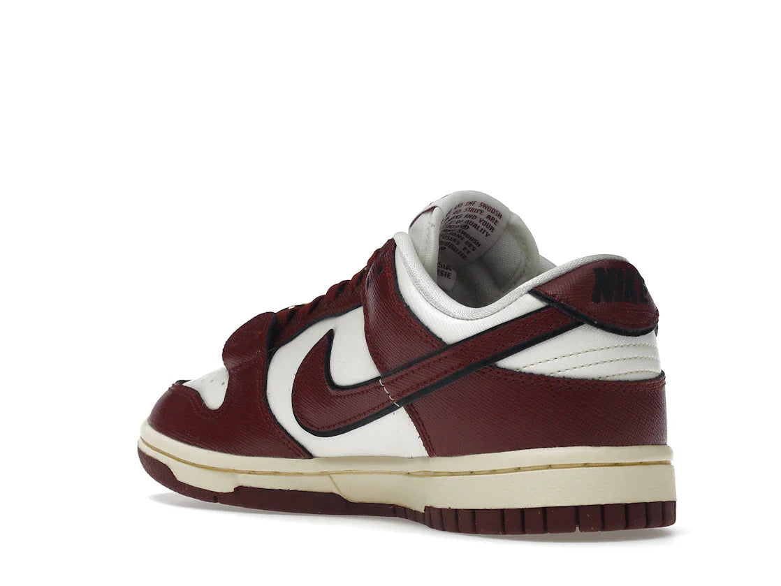 Nike Dunk Low SE Sisterhood Sail Team Red (Damen)