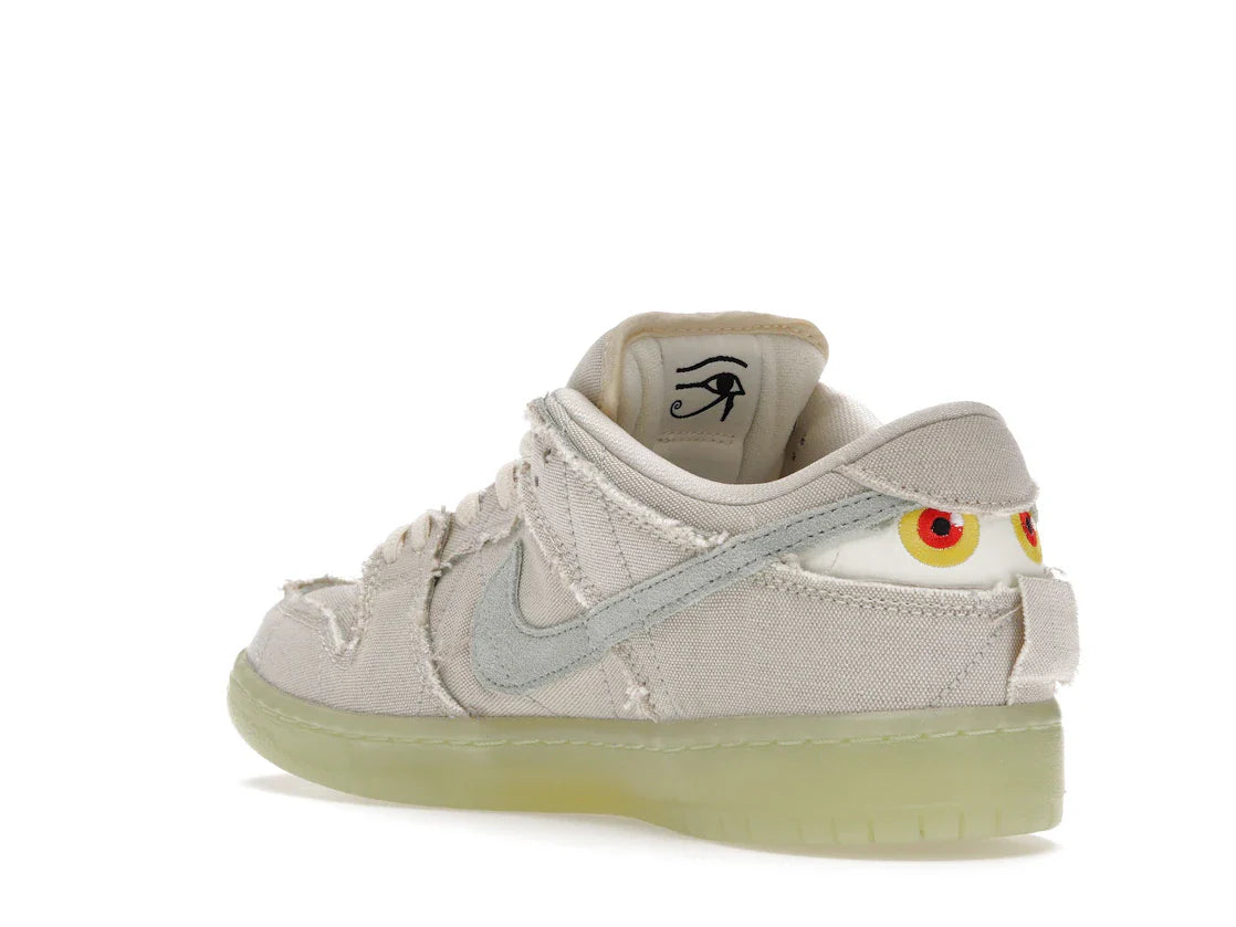 Nike SB Dunk Low Mummy