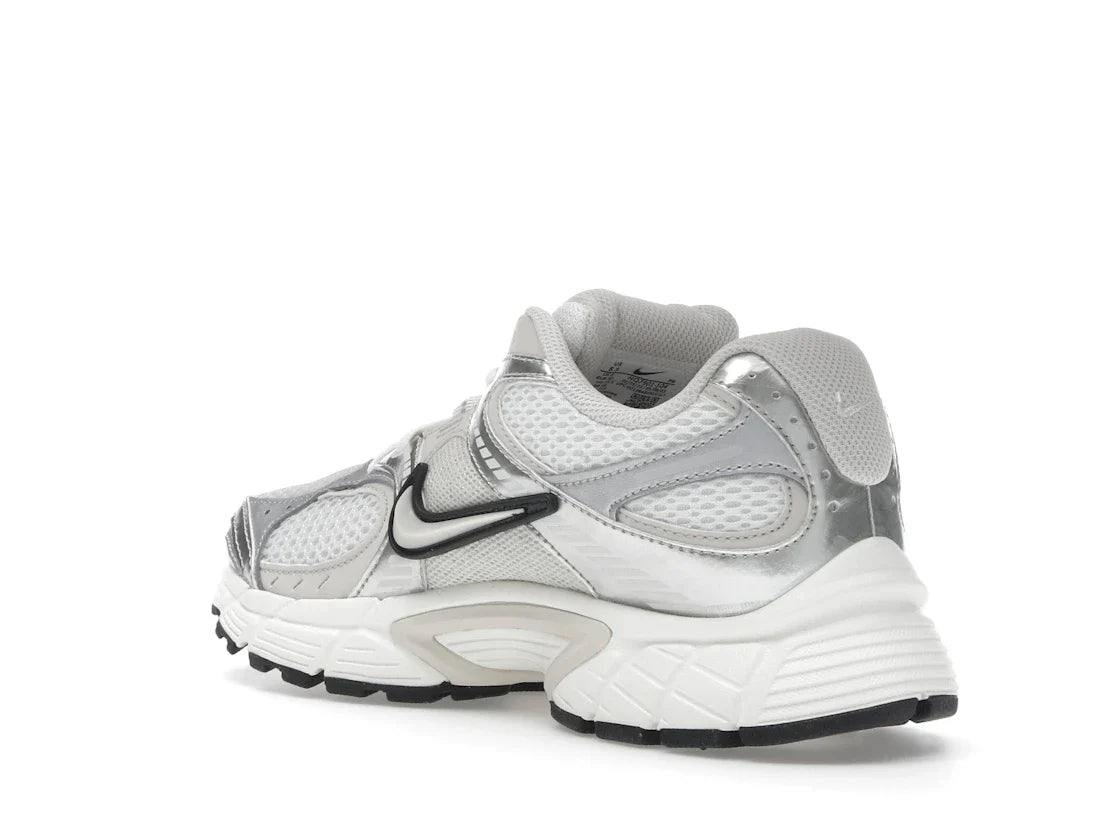 Nike V5 RNR Sail Light Orewood Brown (Damen)