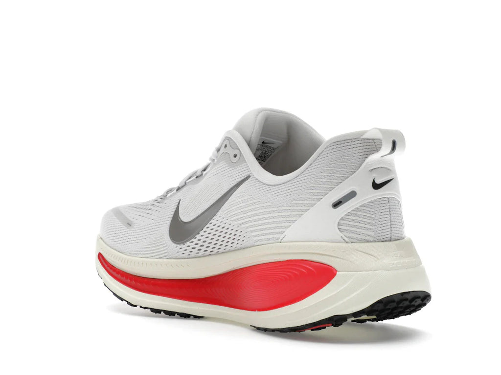 Nike Vomero 18 Platinum Tint Siren Red Light Smoke Gray Metallic Pewter