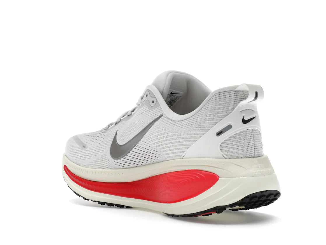 Nike Vomero 18 Platinum Tint Siren Red Light Smoke Gray Metallic Pewter
