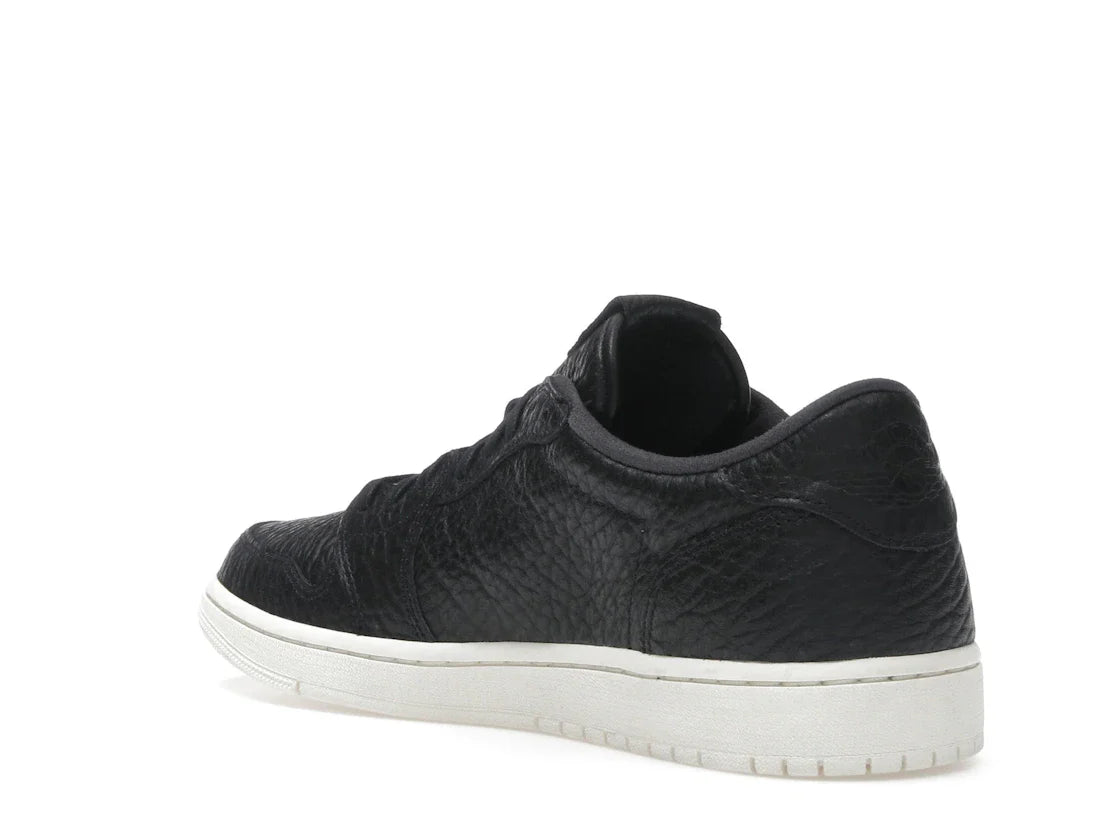 Jordan 1 Retro Low Swooshless Schwarz (2025)