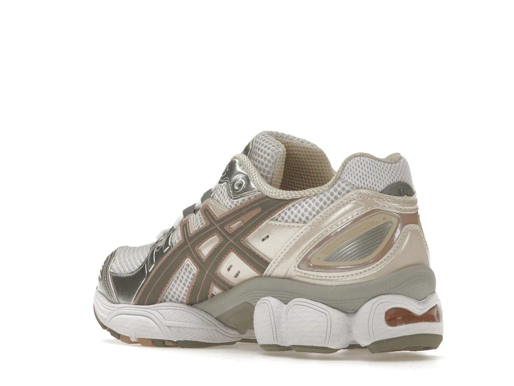 ASICS Gel-Nimbus 9 White Oatmeal (Damen)