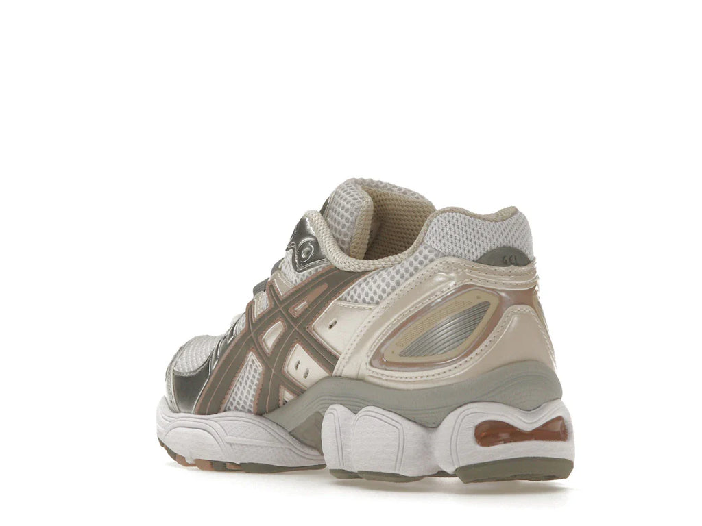 ASICS Gel-Nimbus 9 White Oatmeal (Damen)