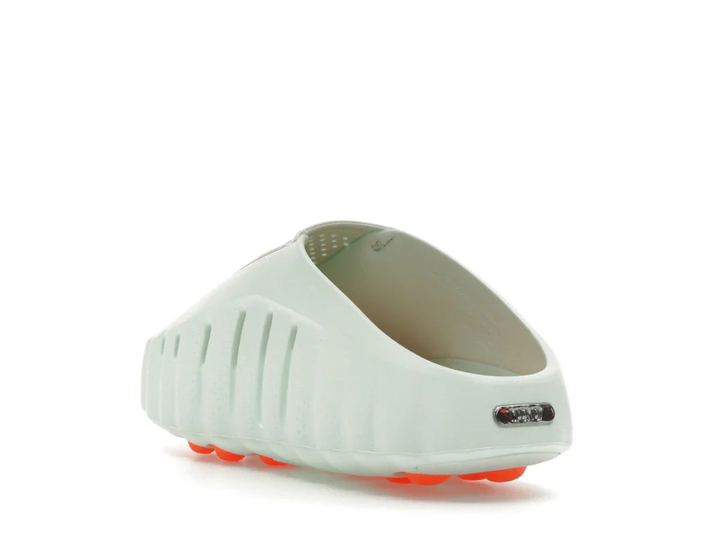 Nike Mind 001 Barely Green Hyper Crimson Black Chrome (Damen)