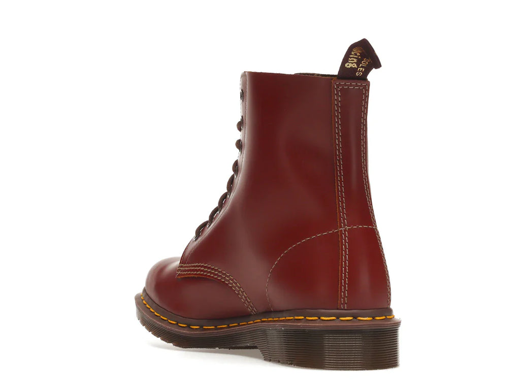 Dr. Martens 1460 Vintage Schnürstiefel, hergestellt in England, oxbloodfarben, Quilon