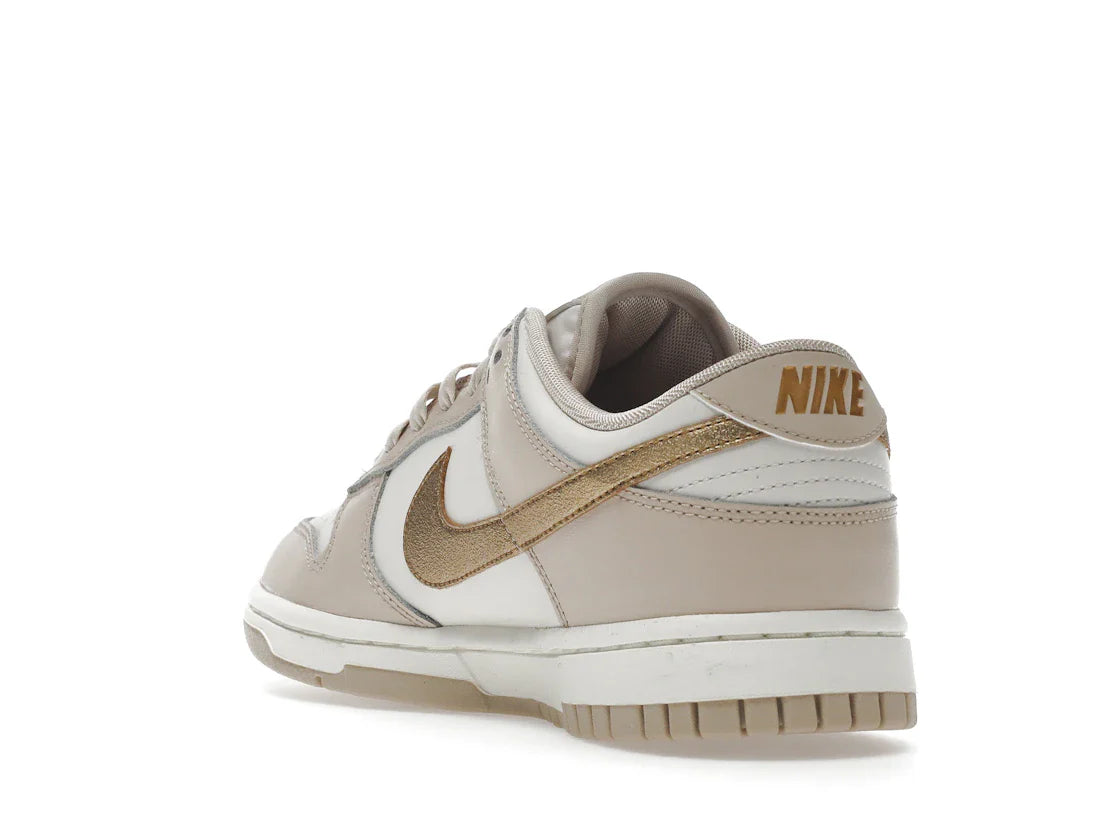 Nike Dunk Low Phantom Metallic Gold (Damen)