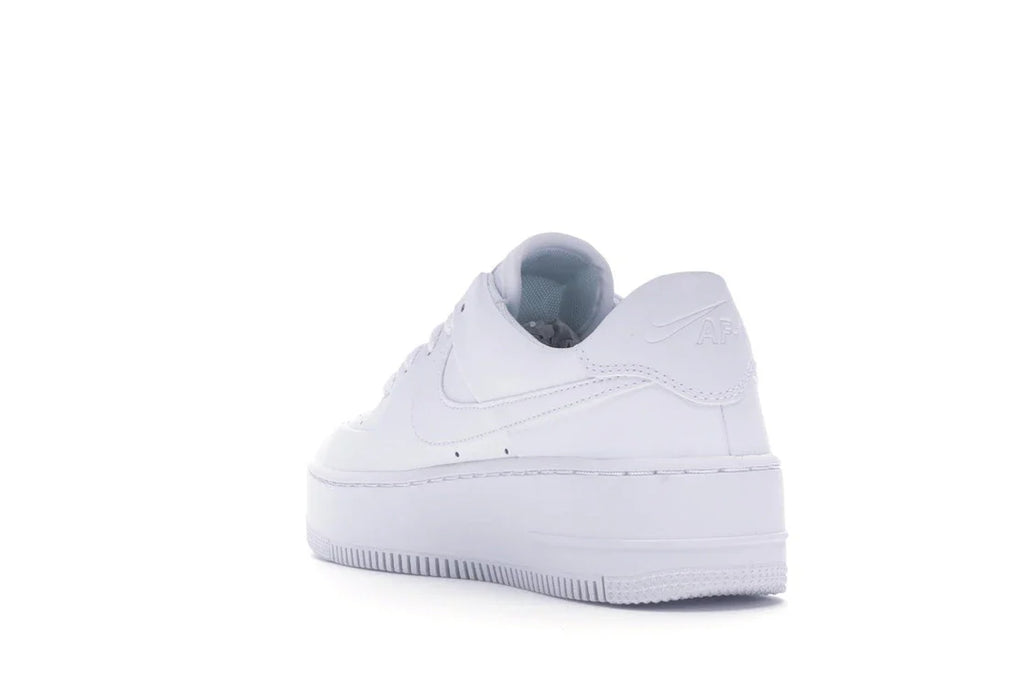 Nike Air Force 1 Sage Low Triple White (Damen)