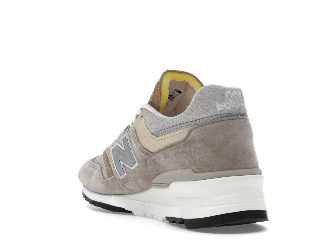 New Balance 997 MiUSA Light Mushroom Mirage Gray