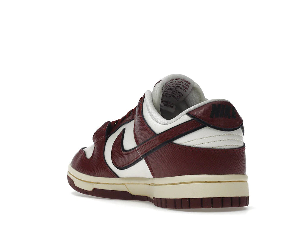 Nike Dunk Low SE Sisterhood Sail Team Red (Damen)
