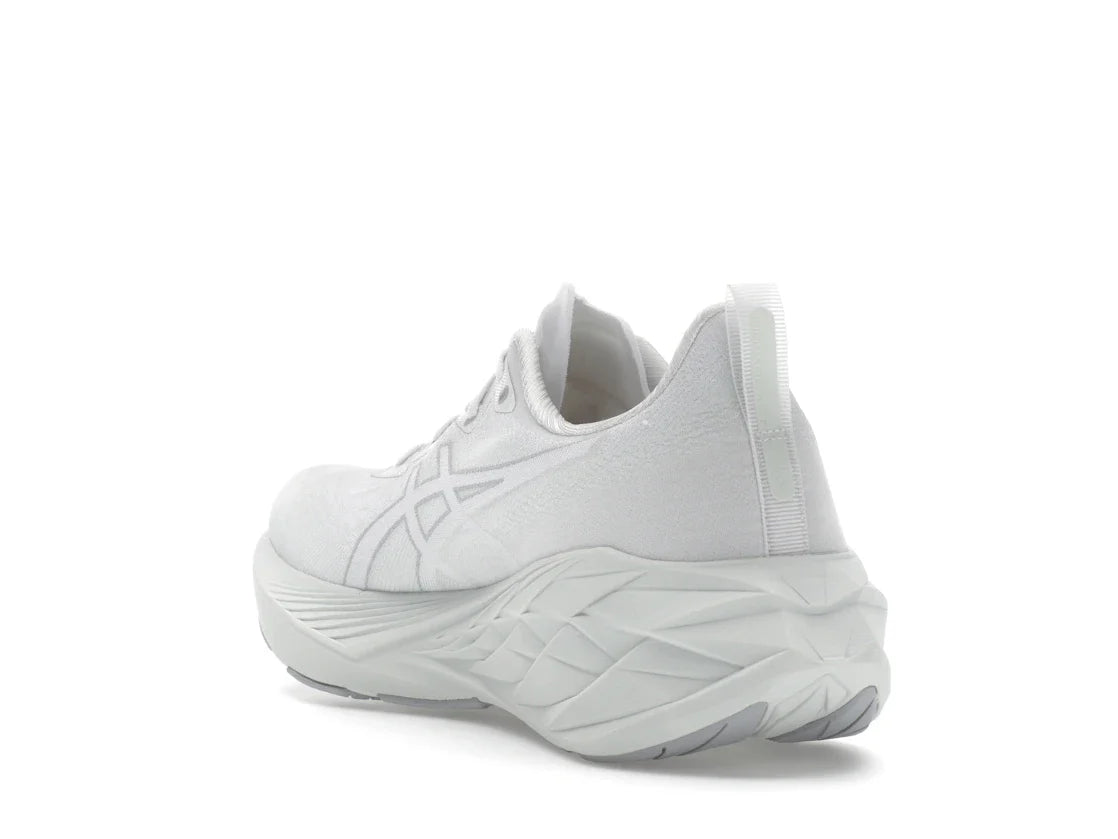 ASICS Novablast 4 Weiß Hellmint