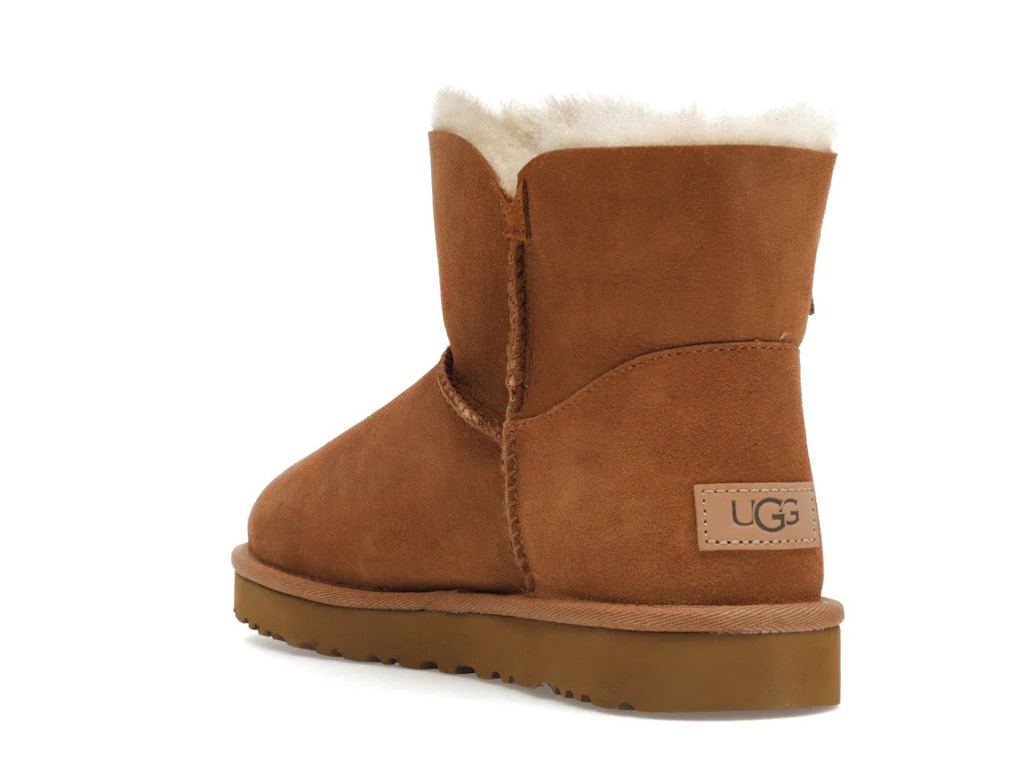 UGG Mini Bailey Button II Kastanie (Damen)