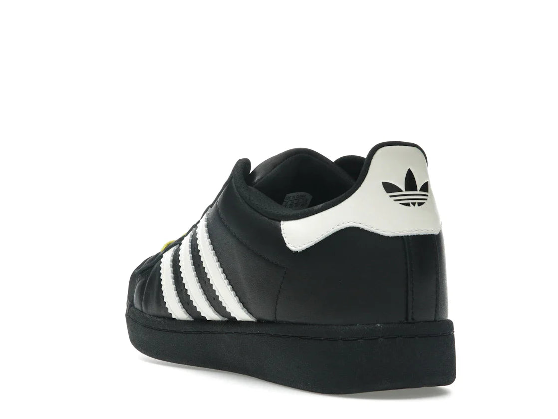 adidas Superstar 92 von Pharrell, Schwarz/Weiß