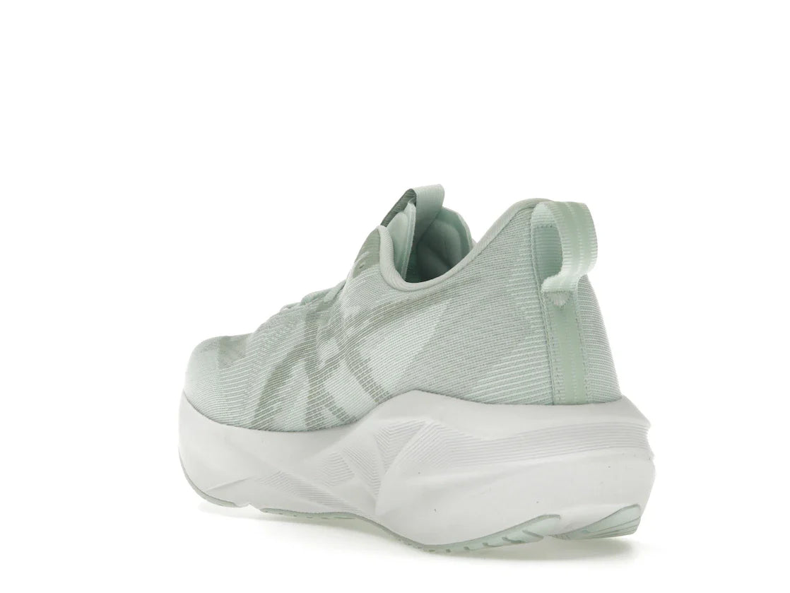 ASICS Novablast 5 Pure Aqua Seal Grau