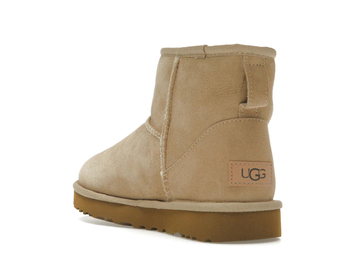 UGG Classic Mini II Stiefel Sand (Damen)