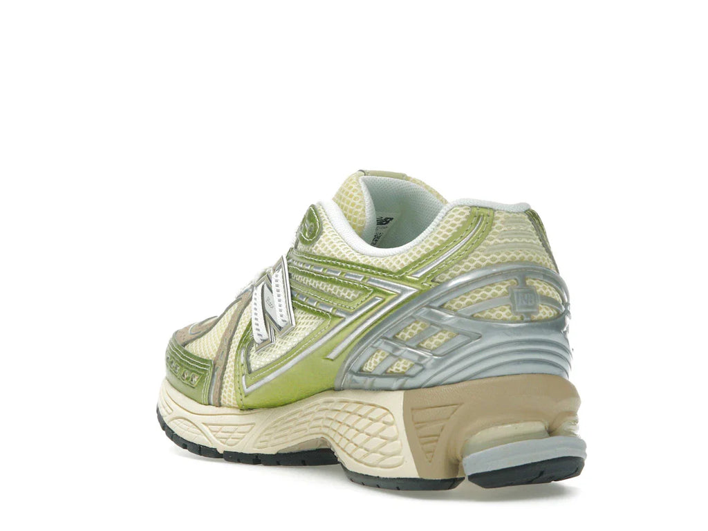 New Balance 1906R Gelbes Pergament