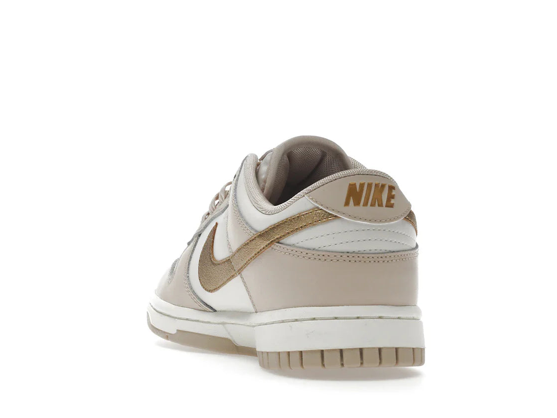Nike Dunk Low Phantom Metallic Gold (Damen)
