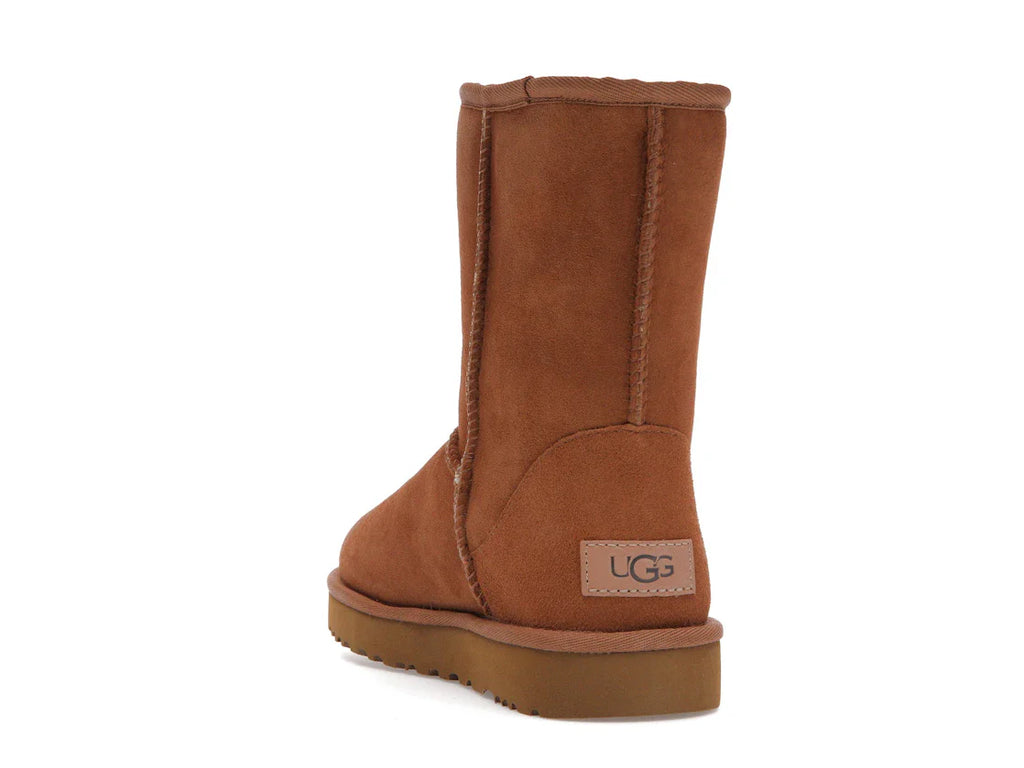 UGG Classic Short II Stiefel Kastanie (Damen)