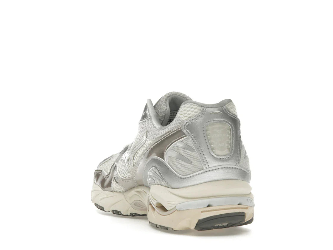 Mizuno Wave Rider 10 Metallic Schneeweiß