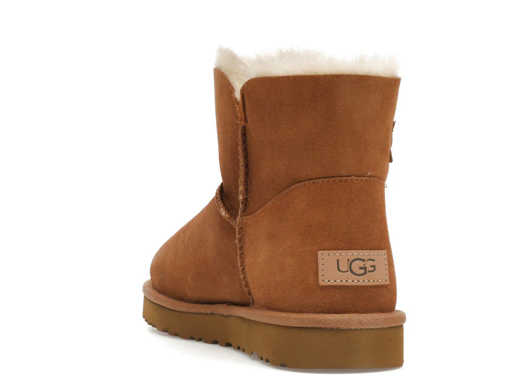 UGG Mini Bailey Button II Kastanie (Damen)