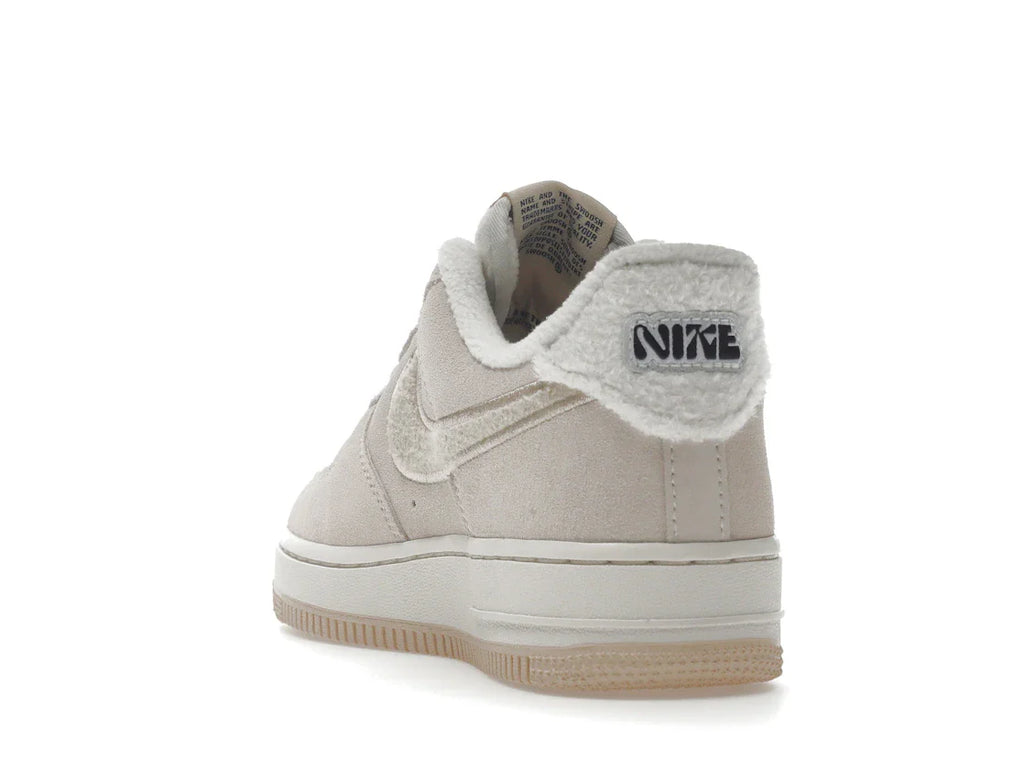 Nike Air Force 1 Low '07 SE Sanddrift Gum Fleece (Damen)