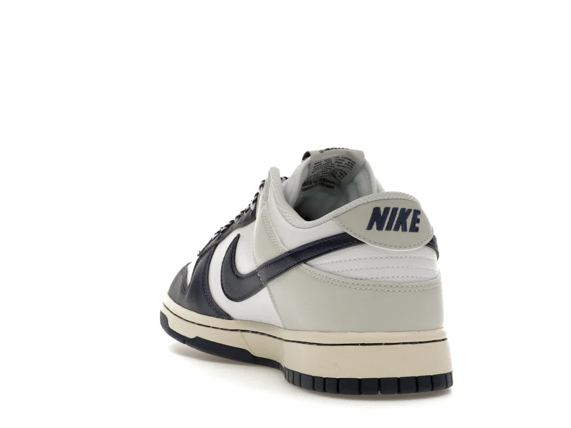 Nike Dunk Low New York Yankees