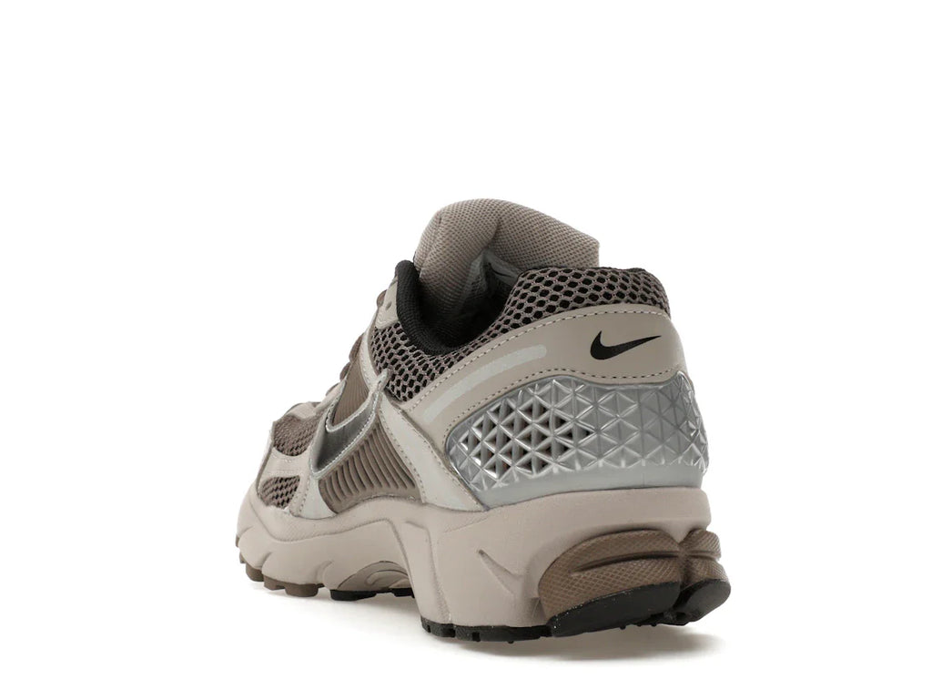 Nike Zoom Vomero 5 College Gray Cave Stone