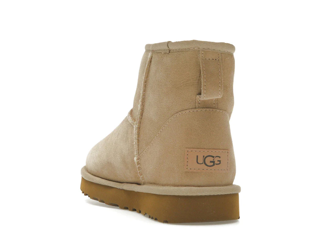 UGG Classic Mini II Stiefel Sand (Damen)