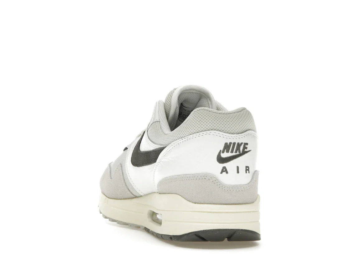 Nike Air Max 1 Light Bone Iron Gray