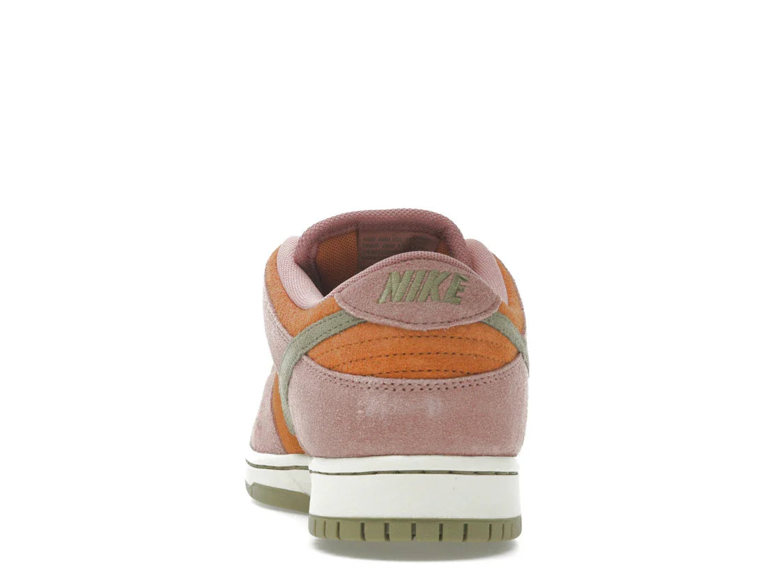 Nike SB Dunk Low Red Stardust