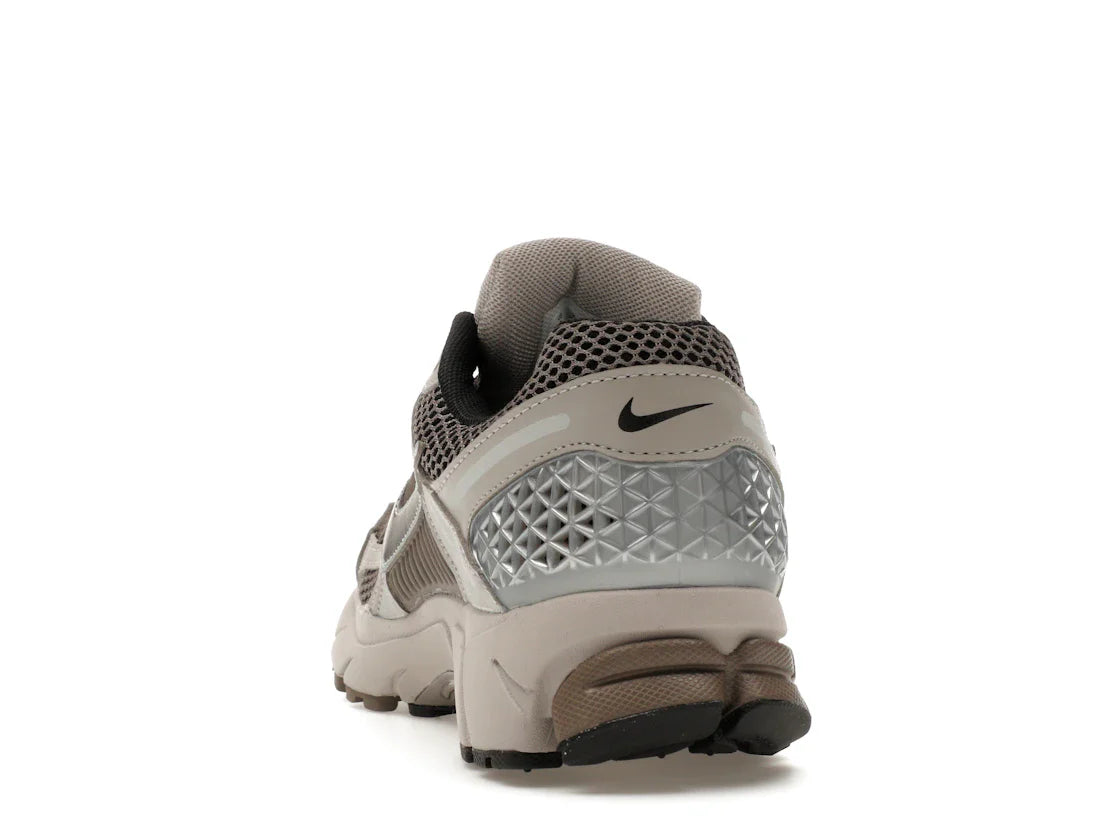 Nike Zoom Vomero 5 College Gray Cave Stone
