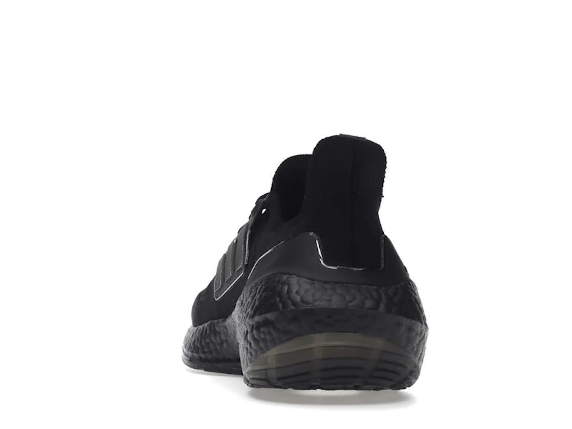 adidas Ultra Boost 22 Triple Black