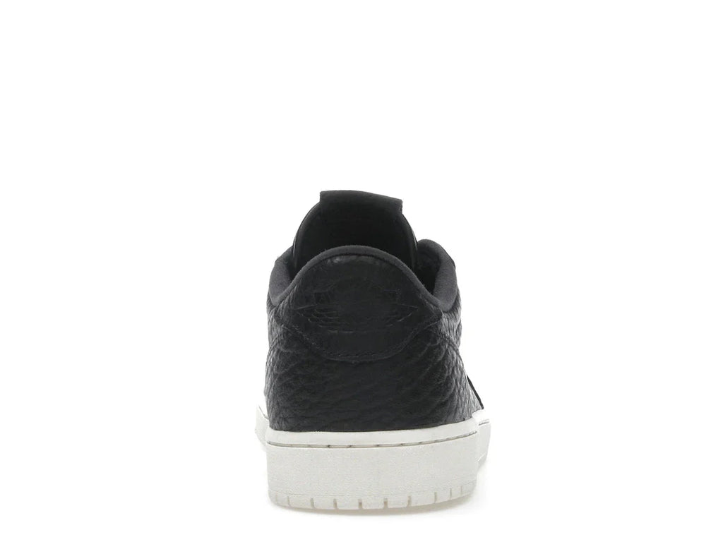 Jordan 1 Retro Low Swooshless Schwarz (2025)