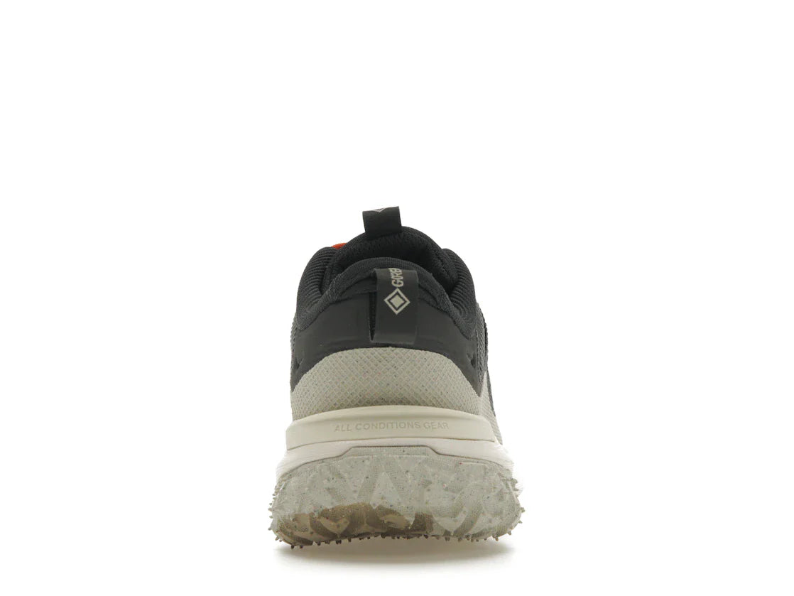 Nike ACG Mountain Fly 2 Low Gore-Tex Dunkelgrau