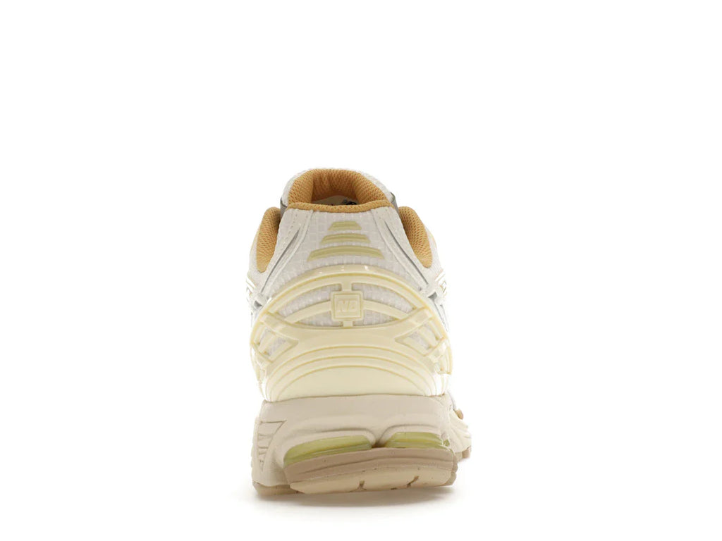 New Balance 1906R Lunar New Year Weiß