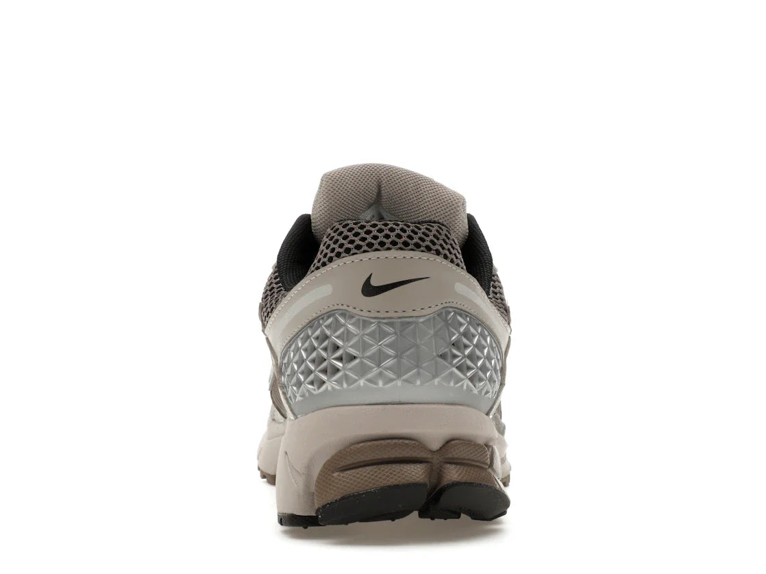 Nike Zoom Vomero 5 College Gray Cave Stone