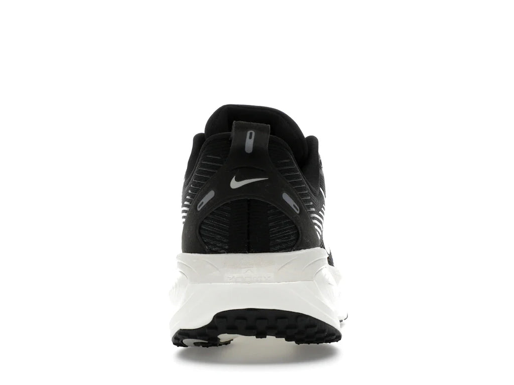 Nike Vomero 18 Schwarz, Kokosmilch, Hellgrau, Weiß