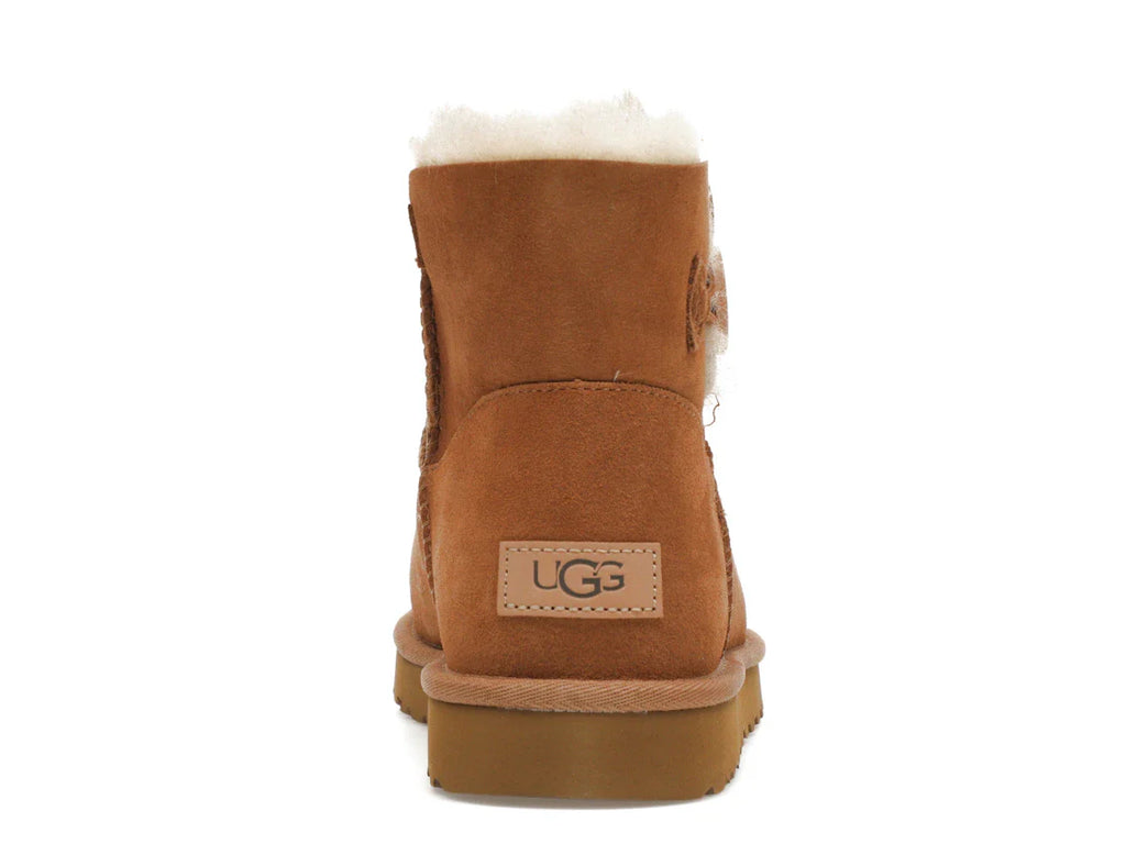 UGG Mini Bailey Button II Kastanie (Damen)