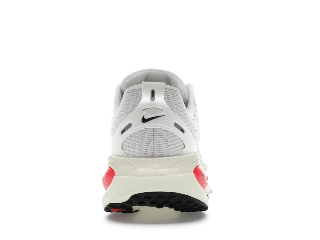 Nike Vomero 18 Platinum Tint Siren Red Light Smoke Gray Metallic Pewter